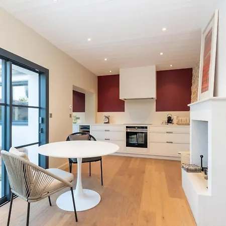 Maison De Village Renovee Avec Piscine Βίλα La Flotte