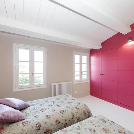 Βίλα Maison De Village Renovee Avec Piscine La Flotte